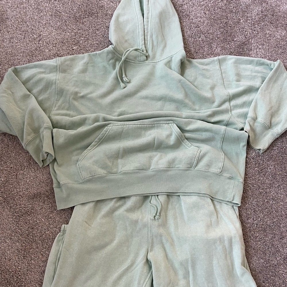green pacsun sweat set: sold together!